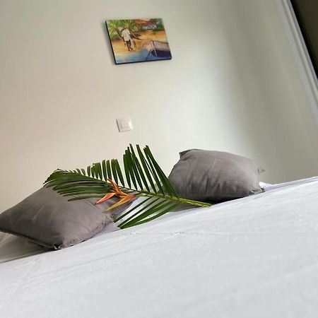 Residence Vwal O Van 2, Studio Plage A Proximite Sainte-Anne  Buitenkant foto